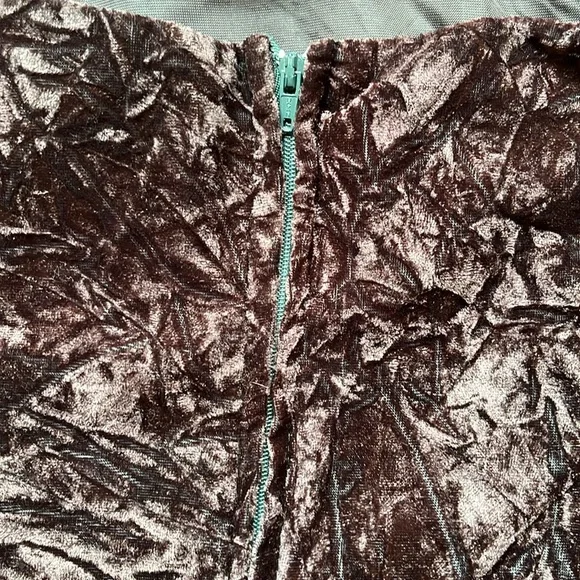 Vintage Crushed Velvet Burgundy Dress with Slit and buttons, Size: 6 - Picture 15 of 17